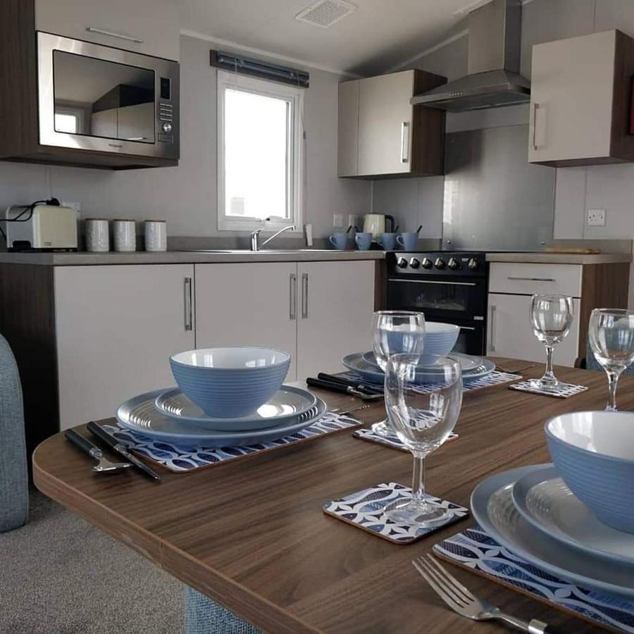 Black Rock Sands Caravan Sleeps 8 Hotel Porthmadog Luaran gambar
